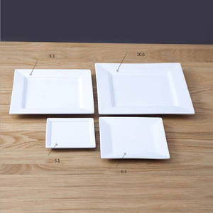 ชุดจานเซรามิกสีขาวทรงสี่เหลี่ยมสำหรับอาหารตะวันตก ขายส่งจากสหราชอาณาจักร รับผลิตตามสั่ง - Product Image 3