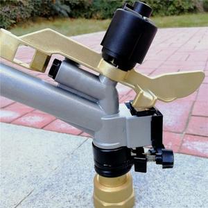 Aluminium Bondgenoot Messing Pistool Sprinkler <span class=keywords><strong>Impact</strong></span> Sprinkler 1-1/2 ''Vrouwelijke Draad <span class=keywords><strong>Dual</strong></span> <span class=keywords><strong>Nozzle</strong></span> Design