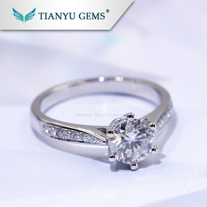 14 K/18 k Blanco/oro amarillo 1 Carat Forever one def VVS diamante sintético moissanite compromiso precio del anillo - Product Image 2