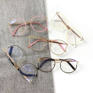Kính Mắt Nữ Cateye Cá Tính Gọng Kính Quang Học Thời Trang Trong Suốt Gọng Kính Mắt Mèo Nữ Ngầu Kính Mắt Nam - Product Image 6