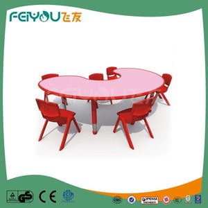 Des meubles <span class=keywords><strong>de</strong></span> haute qualité rouge couleur lune forme enfant <span class=keywords><strong>Table</strong></span> <span class=keywords><strong>de</strong></span> <span class=keywords><strong>lecture</strong></span> - Product Image 1