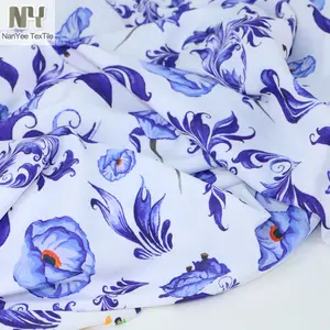 Nanyee Kain Tekstil Motif Bunga Biru dan Putih Porselen Vintage Meteran