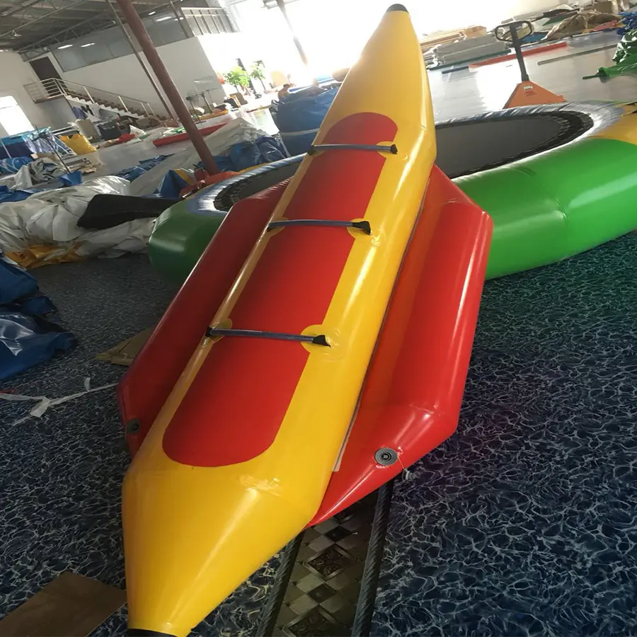 Barco inflável profissional de banana do jogo da água, barco do pvc para 10 pessoas