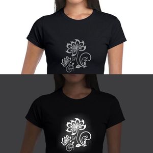 Pellicola Riflettente Olografica Termoadesiva con Design a Rosa per Abbigliamento, Foglio Riflettente Trasparente - Product Image 6