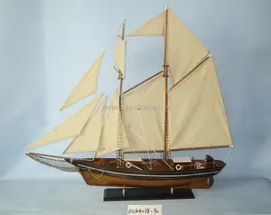 Maquette de bateau en bois, maquette de bateau à voile de 90cm de long, bateau français-BELLE POULE - Product Image 1