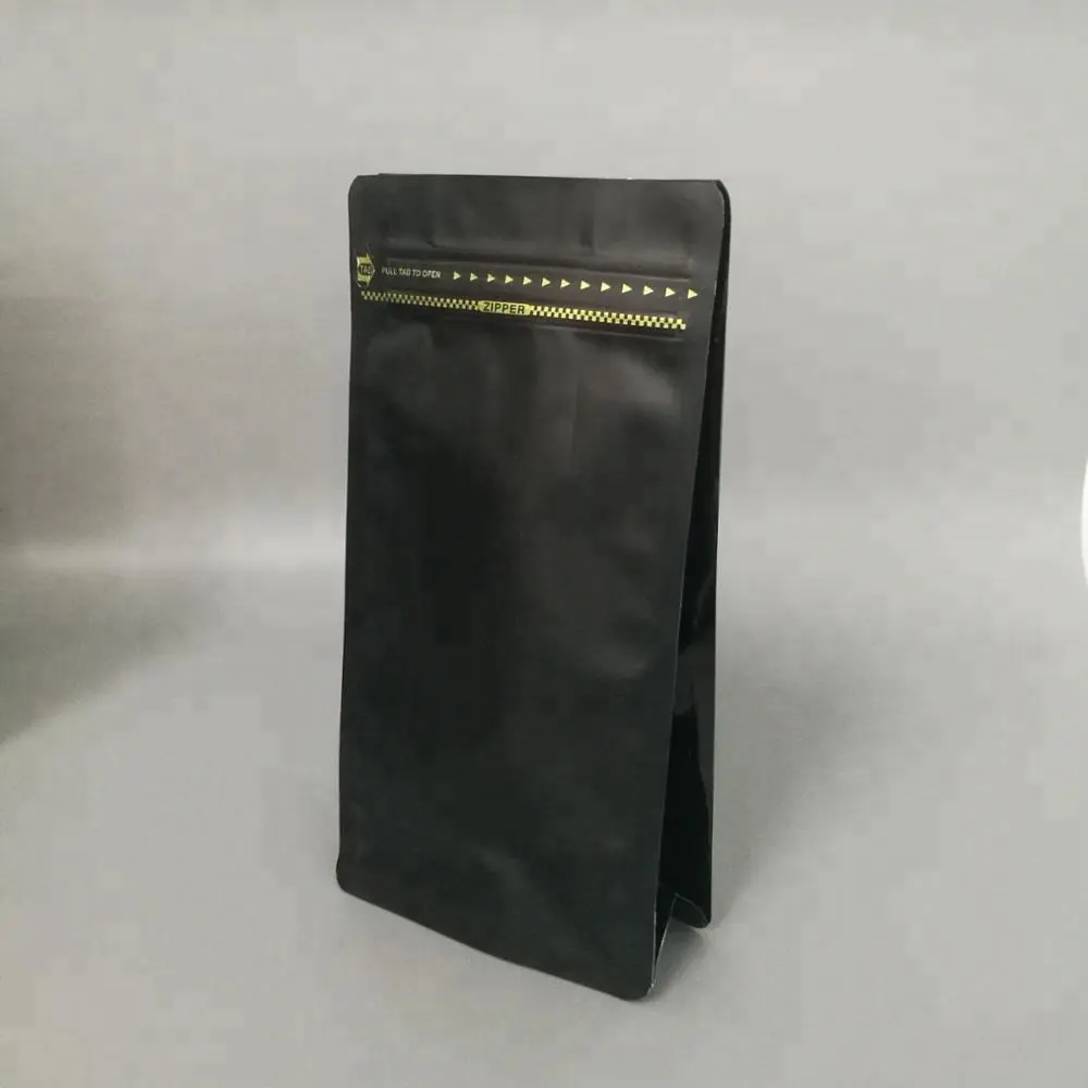 En gros noir nouveau design personnalisé papier kraft recyclé vide feuille gommage au café de serrure de fermeture éclair met en sac avec la valve/ logo imprimé