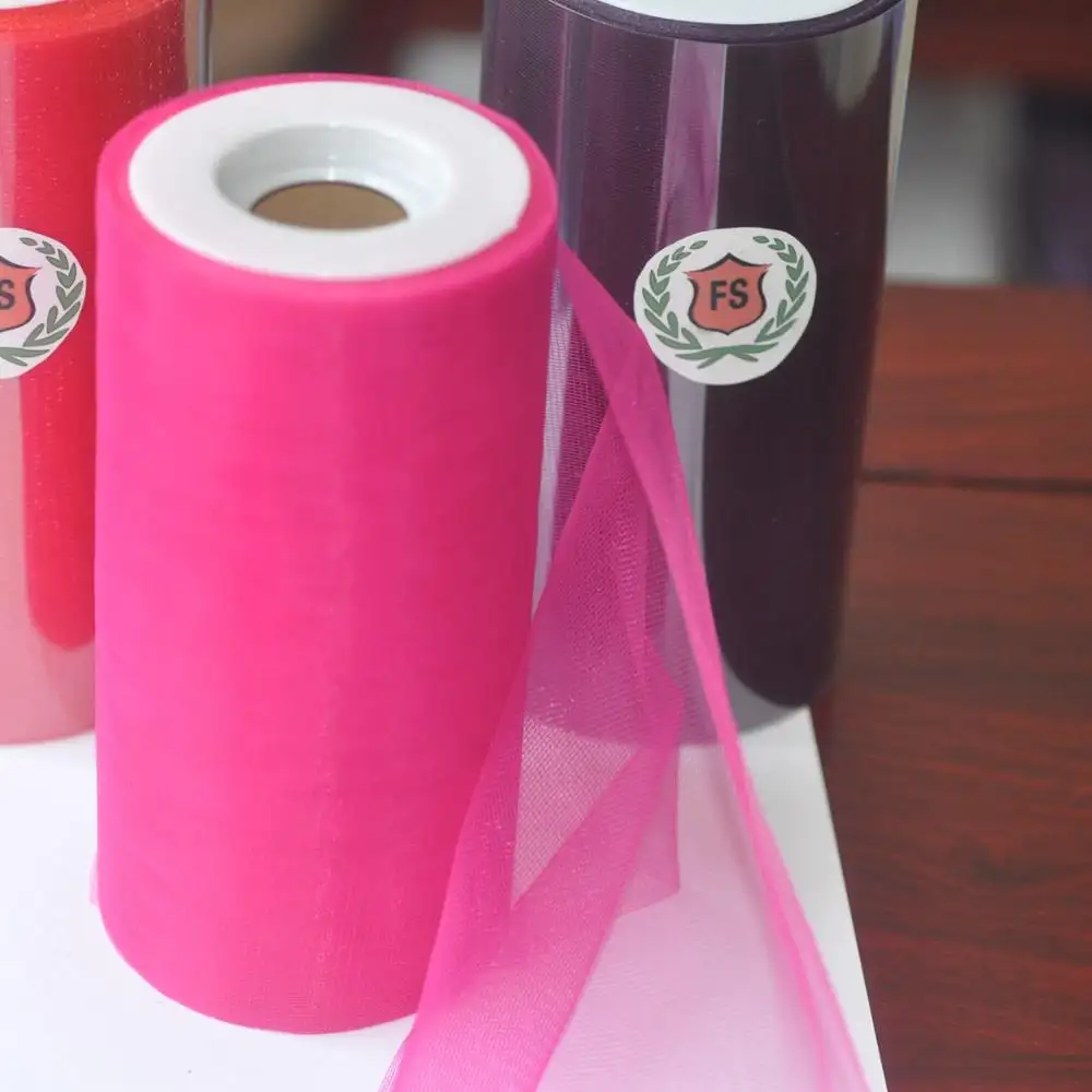 Недорогие рулоны тюлевой ткани из 100% полиэстера и ткани