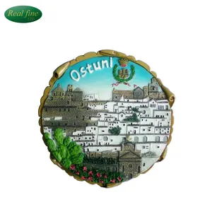 Kualitas Tinggi Dibuat Sesuai Pesanan Khusus Italia Ostuni Resin 3d Pemandangan Piring Magnet Kulkas untuk Souvenir Turis