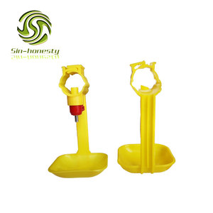Bebedero Automático para Pollos con Vaso <span class=keywords><strong>de</strong></span> Goteo, Bebedero para Aves <span class=keywords><strong>de</strong></span> Corral - Product Image 2
