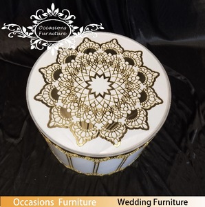Riser per Table Top Centrotavola Acrilico Rotondi del <span class=keywords><strong>Cerchio</strong></span> D'oro e Bianco Fatto da Occasioni Mobili per la Decorazione di Nozze - Product Image 3