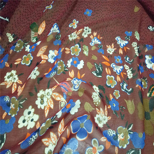 Vente en gros de motifs d'impression en tissu 100% pure soie sur mousseline de soie Georgette - Product Image 4