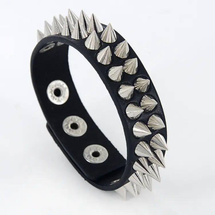 Pulseira de rebite europeu e americano estilo punk