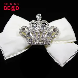 Popular crown shape rhinestone brooch flat back wedding tiara shape sliver brooch l embellishment for wedding invitation