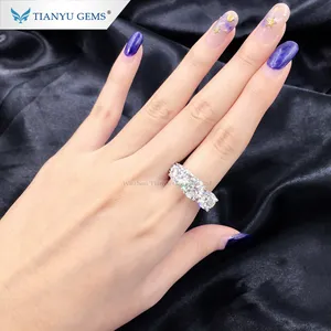 Tianyu Đá Quý Người Đàn Ông Tùy Chỉnh Phong Cách Ba Moissanite Kim Cương Cưới Vàng Trắng