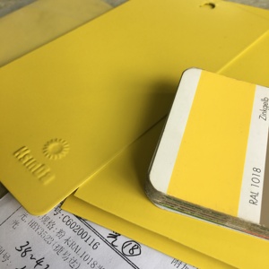 Pulvérisation électrostatique Revêtement en poudre antistatique RAL1018 Signal de trafic Couleur <span class=keywords><strong>jaune</strong></span> Peinture brillante haute lisse En Poudre - Product Image 2