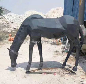 Décoration de jardin grandeur nature cheval en fibre de verre sculpture fournisseur - Product Image 5