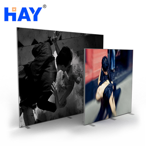 Chất Lượng Tốt Xách Tay Cong Hiển Thị Thương Mại Hiển Thị Gian Hàng Căng Vải Hai Mặt Biểu Ngữ Với Biểu Ngữ Đứng - Product Image 2