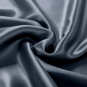 THXSILK 3 teilig Seide Bettwäsche 200 x 200 cm mit 2 Kissenbezüge 80 x 80 cm / 100% Maulbeerseide 19 Momme / Dunkelgrau - Product Image 5