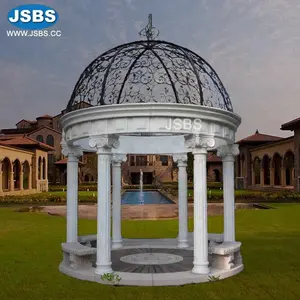 Blanco columna de mármol de pergola