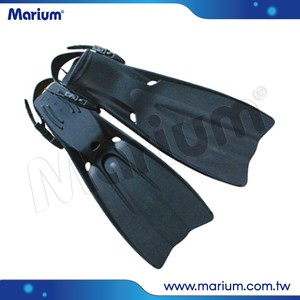 Aletas de natación de talón abierto con pala de goma suave para buceo - Product Image 1