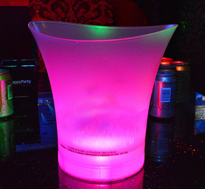 Rétro Champagne Vin LED Seau À Glace 5L Grande Capacité Refroidisseur De Vin Led Étanche avec Changement De Couleurs pour Gage Routes - Product Image 3
