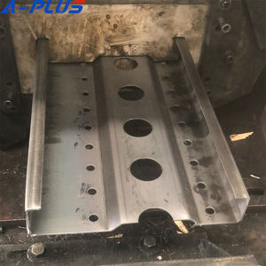 Support de plancher Mezzanine C Beam Perforé <span class=keywords><strong>Sigma</strong></span> Beam Stacking Racks & Étagères Produit - Product Image 4