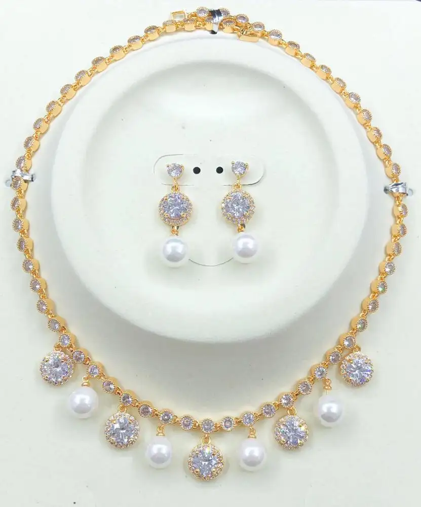 طقم مجوهرات من اللؤلؤ للنساء من الزركون بأحدث تصميم من Xuping لعام 1016