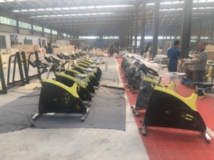 Bicicleta de Spinning Comercial EM7200 de Alta Calidad para Ejercicio en Interiores - Product Image 4