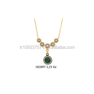 Collier à breloques en or massif 14 carats avec émeraude Ottoman Drop Bijoux fins pour femmes fabriqués en Turquie - Product Image 1