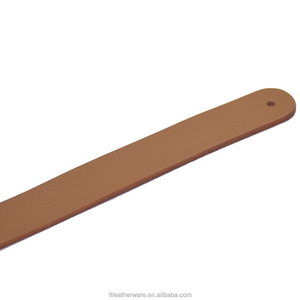 Manta curtida personalizada, asas de correa de cuero con borde quemado - Product Image 2