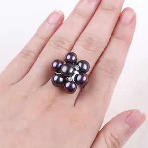女士珠宝戒指在中国的人造珠宝制造