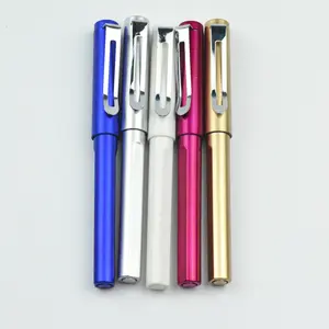 Clip Kugelschreiber Kugelschreiber Farbiger Klaviers tift mit Logo Werbe metall OEM Kunststoff Neues Design Kunden spezifisch Schwarz oder Blau