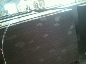 Todos los tableros de ARAUCO se fabrican con resina Fenol Formaldehído, tipo WBP, de bajo nivel de emisión (E1). Permite asegura - Product Image 5