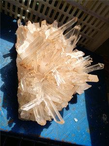 Cụm Tinh Thể Thạch Anh Đá Đỏ Tinh Tế, Đá Khoáng - Product Image 2