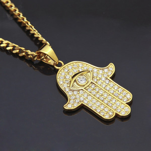 Turco Dell'occhio diabolico della <span class=keywords><strong>Mano</strong></span> <span class=keywords><strong>di</strong></span> Hamsa <span class=keywords><strong>di</strong></span> <span class=keywords><strong>Fatima</strong></span> Pendente Della <span class=keywords><strong>Collana</strong></span> In Oro In Acciaio Inox Ghiacciato Fuori Il Pendente e Catena <span class=keywords><strong>di</strong></span> Hip Hop Delle Donne/Degli uomini Dei Monili - Product Image 2
