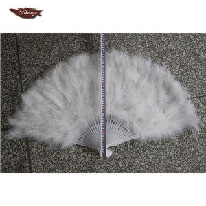 Éventail à main en plumes de dinde marabou blanc grand format 80*45cm pour la décoration de mariage - Product Image 3