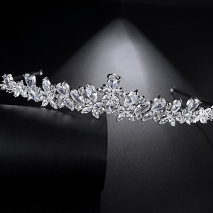 LUOTEEMI <span class=keywords><strong>de</strong></span> lujo princesa reina concurso claro CZ flor diadema nupcial Tiara <span class=keywords><strong>de</strong></span> cristal coronas boda <span class=keywords><strong>accesorios</strong></span> <span class=keywords><strong>para</strong></span> <span class=keywords><strong>el</strong></span> cabello - Product Image 4