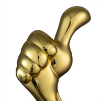 Nouvelle conception en alliage de zinc poignée de main modélisation plaqué or monde trophée avec base haute