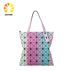 Características de la <span class=keywords><strong>moda</strong></span> <span class=keywords><strong>revista</strong></span> de la <span class=keywords><strong>mujer</strong></span> del bolso - Product Image 4