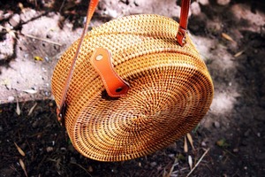 Plain Weave Open Rattan Handwoven Round <strong>Straw</strong> <strong>Bag</strong> Waterproof 1-1.9L Capacity - Product Image 2