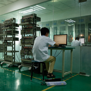 맞춤형 리튬 이온 11.1V 12V <span class=keywords><strong>7.4V</strong></span> 2600mAh 미니 휴대용 <span class=keywords><strong>DVD</strong></span> 플레이어 리튬이온 18650 충전식 배터리 팩 - Product Image 5