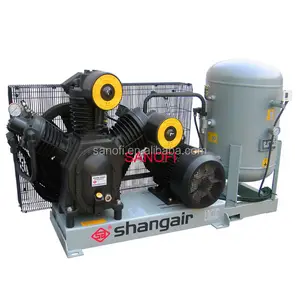 30Bar high pressure air compressor working  on blowing machine