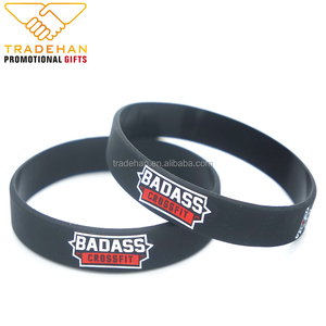 Custom Logo Siliconen Polsbanddrukmachine Maken Rubberen Polsband - Product Image 2