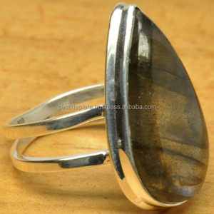 Pear Cut Labradorite Gemstone <b>925</b> <b>Sterling</b> <b>Silver</b> <b>Ring</b> Classic Fashionable <b>Ring</b> for Wedding Anniversary Gift OR Party For Unisex - Product Image 2