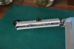 PFS-400 Corps En Aluminium Avec Coupe Latérale Sac Chaleur Manuel Impulsion Scellant Machine - Product Image 3