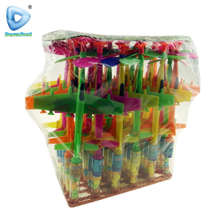 Спиральный самолёт funy игрушка с конфетами