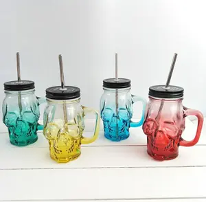 Botol Minum Kosong Yang Dapat Digunakan dengan Pegangan Kaca dengan Bentuk Tengkorak Desain Kreatif Cangkir Kaca Minuman dengan Sedotan