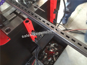 Macchina Idraulica Industriale EMM 50A per Punzonatura di Tubi/Condotti per Lavorazione Precisa dei Fori in Officine di Lavorazione Metalli - Product Image 5
