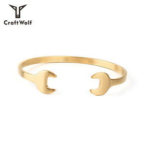 Craft Wolf joyería de moda de acero inoxidable llave inglesa brazalete de moda clásico casual romántico lindo muñequera Motor Storm