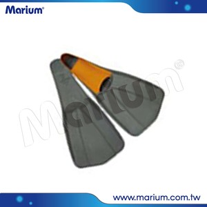 Aletas de natación de goma con bolsillos suaves para los pies para buceo y snorkel - Product Image 2